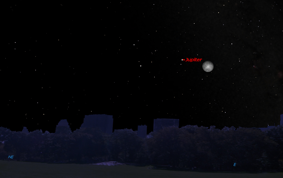 Jupiter and Moon Meet Up in Night Sky Tonight